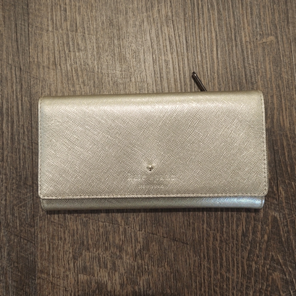 Kate Spade yellow gold threefold wallet with zippered pocket - like new